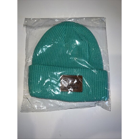Baileys Liqueur MERCH Vanilla Mint Shake Cuffed Beanie Hat Cap Green RARE New - Picture 7 of 7
